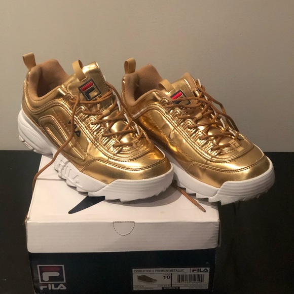 fila uo exclusive distressed disruptor ii sneaker